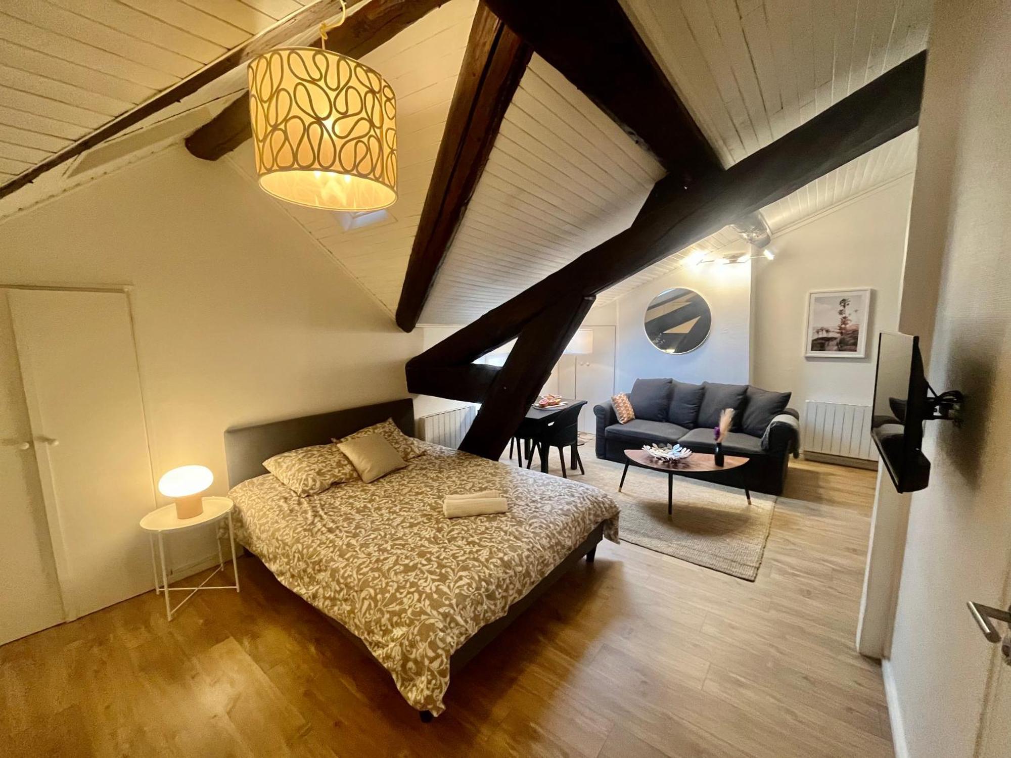 Suite Polka Lyon Bagian luar foto
