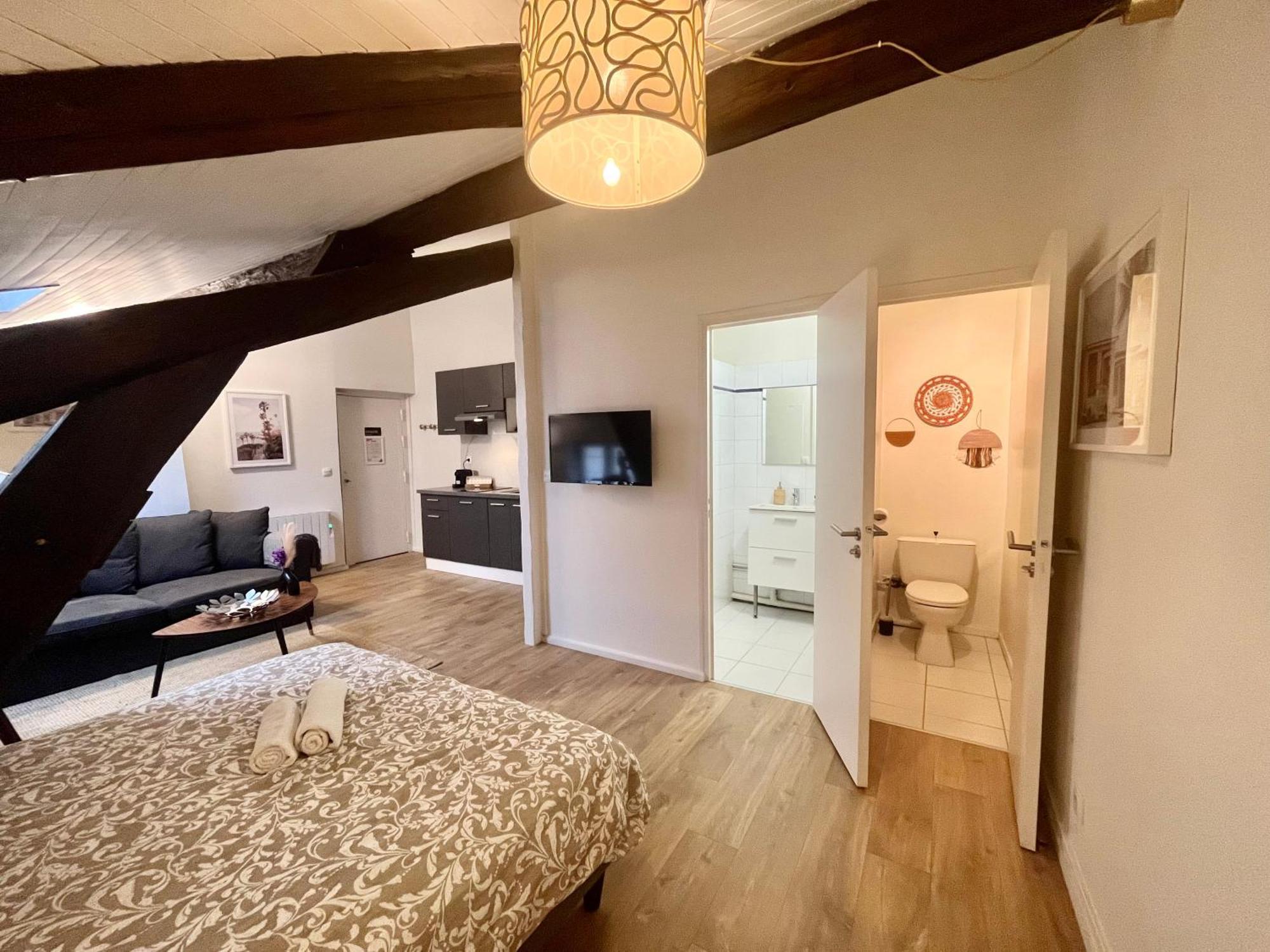 Suite Polka Lyon Bagian luar foto